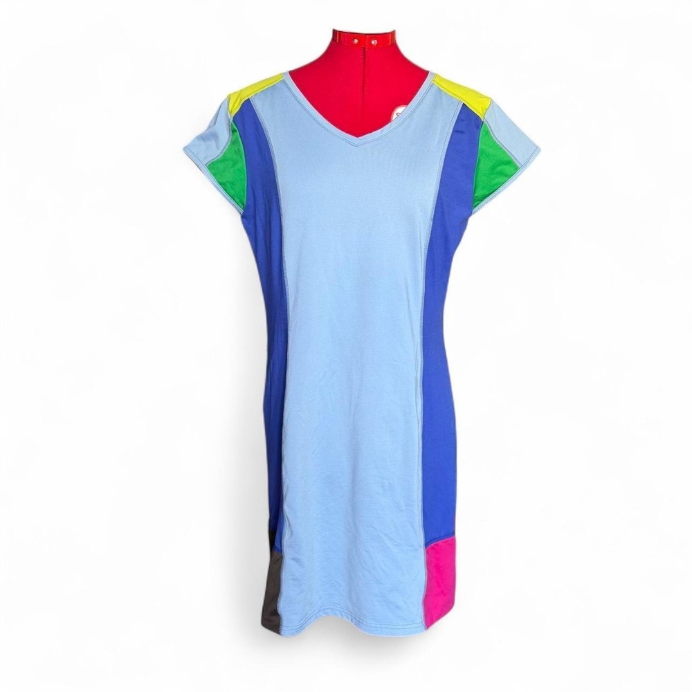 Title Nine Colorblock Athletic Dress With Short Sleeves & Hidden Pocket Size M